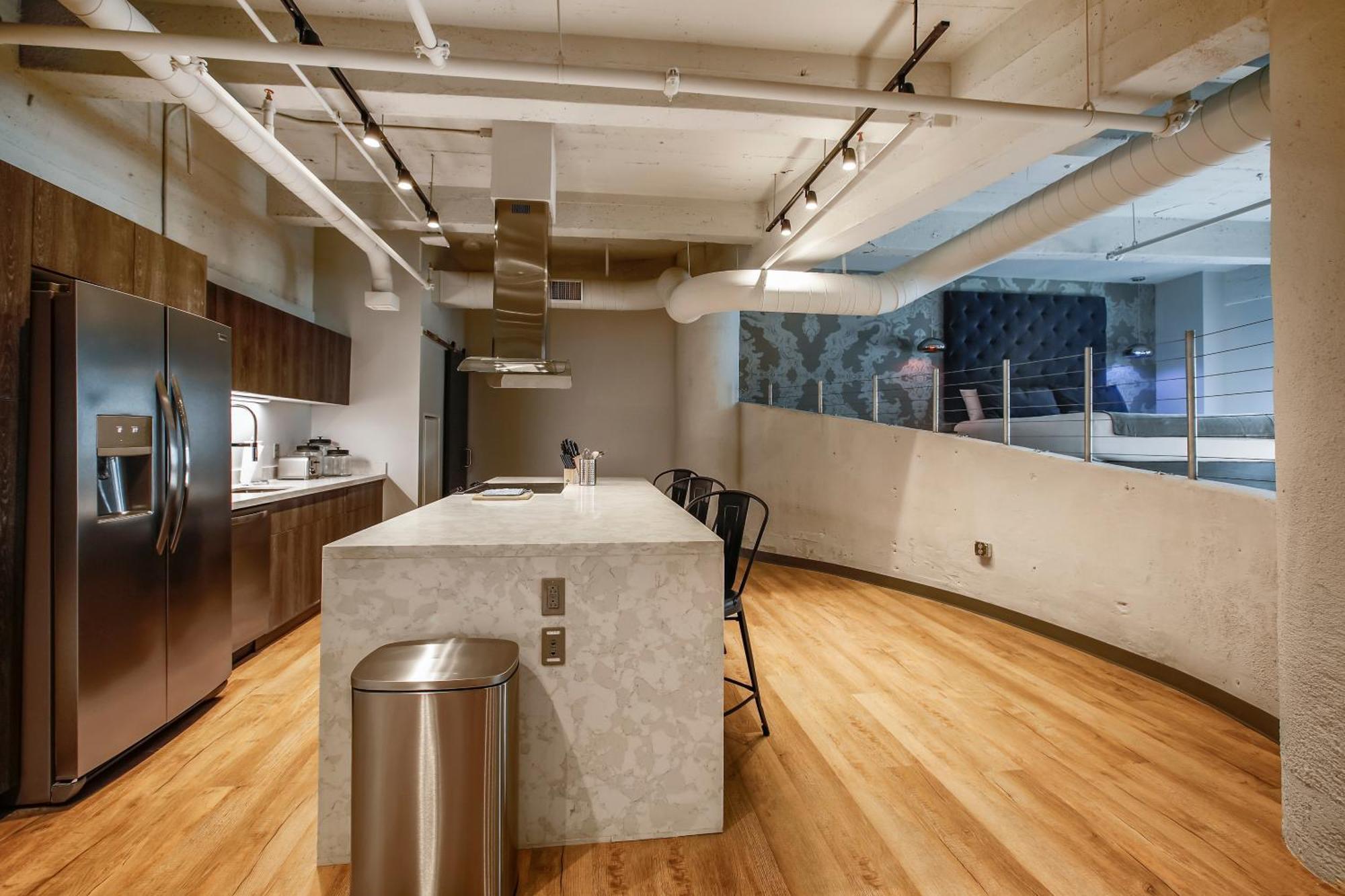 Etage Executive Living Apartment